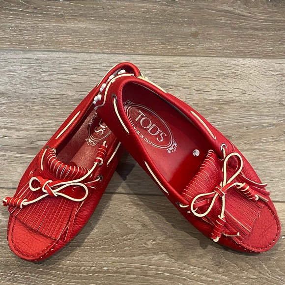 Tod’s red loafers